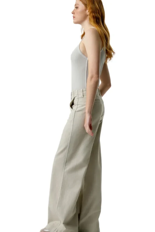 AMO Denim Edith Wide Leg in Pumice