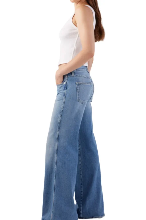 AMO Denim Faith Flare in Maverick