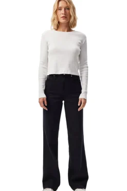 AMO Denim Frida Jean in Black Oak