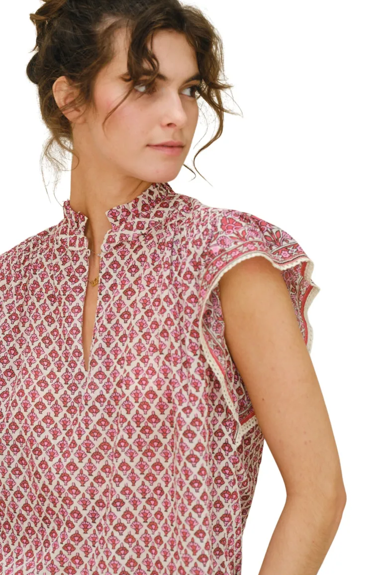 M.A.B.E. Viti Short Sleeve Top in Pink