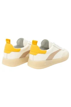 Oncept Panama Sneakers in Vanilla