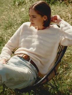 Repeat Cashmere V-neck Sweater with Textured Wavy Stripes in Vanilla
