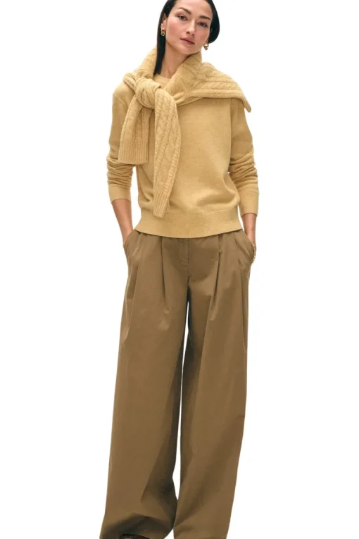 White & Warren Cashmere Crewneck Sweater