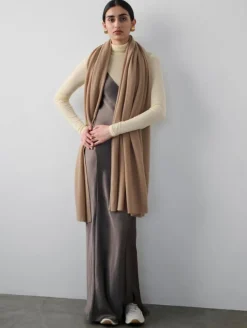 White + Warren Cashmere Travel Wrap
