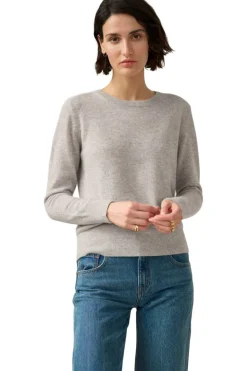 White & Warren Classic Cashmere Crewneck Sweater