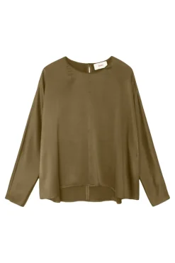 Xirena Karlin Top in Olive Gold