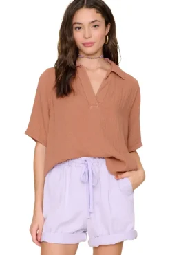 Xirena Ryder Top in Soft Terra